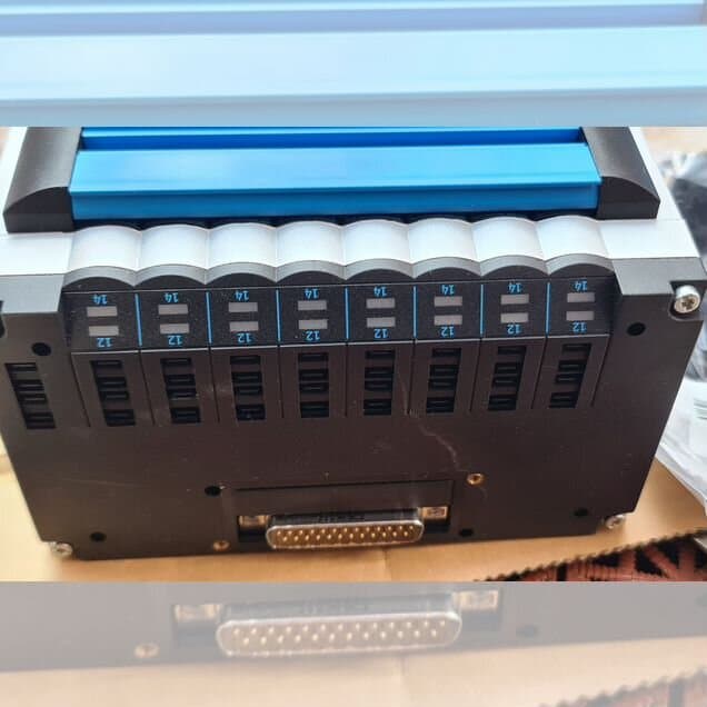 Пневмоостров Festo на 8 распределителей