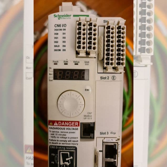 Сервопривод Schneider Electric Lexium 18Ампер