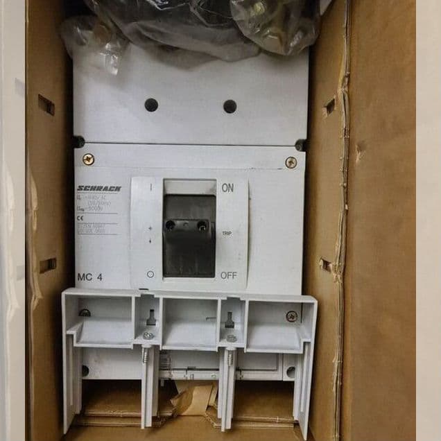 Автоматический выключатель Schrack / Eaton 1250 A