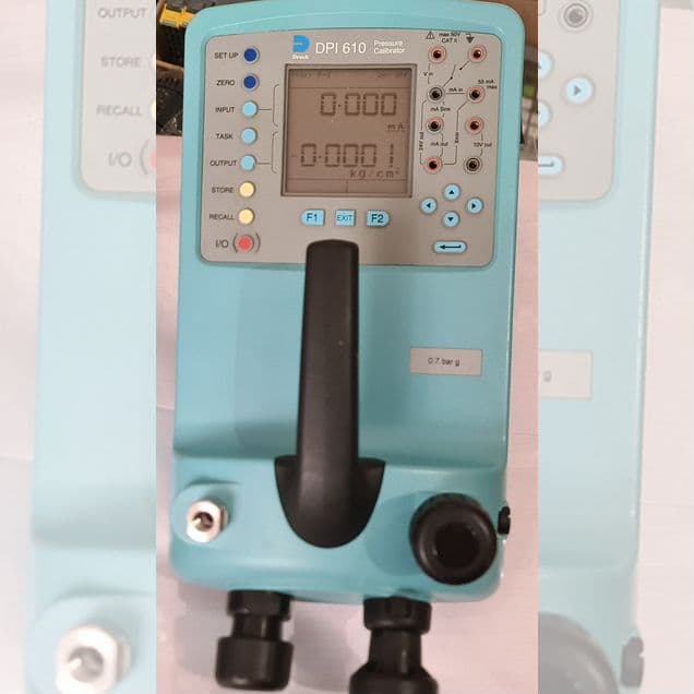Калибратор давления Druck DPI 610 с помпой