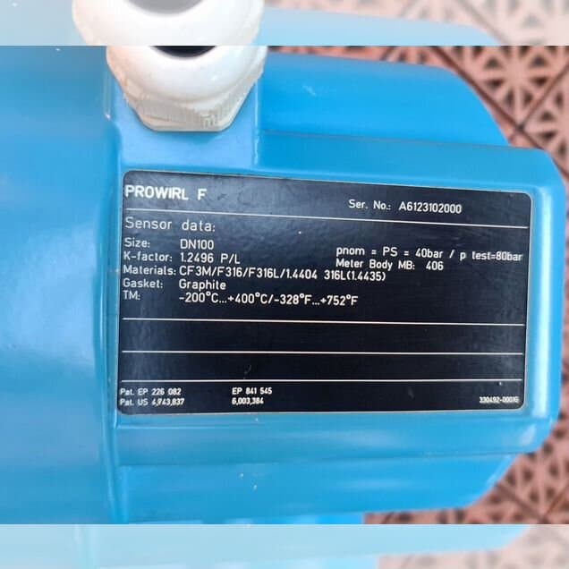 Расходомер вихревой DN100 +400С Endress+H Prowirl