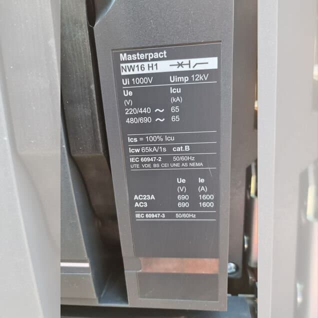 Автоматический выкл 1600А Schneider Masterpact NW1