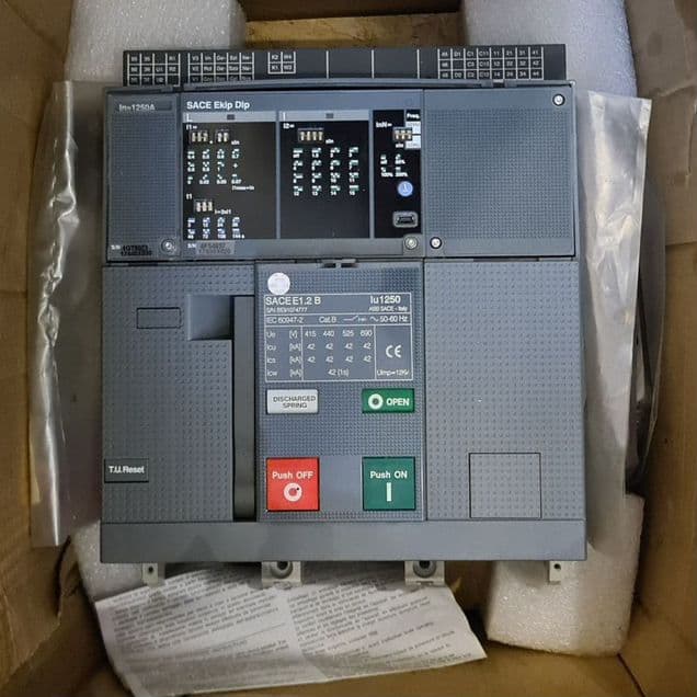 Автоматический Выключатель 1250А ABB Emax2 E1.2B
