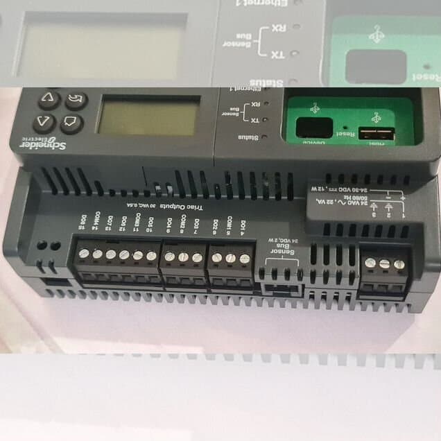 IP-контроллер SmartX SpaceLogic Schneider Electric